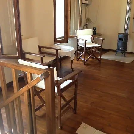 Villa Aeropi *
