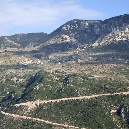 Aeropi Villa *